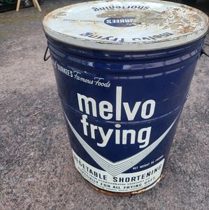 Lg Melvo Frying Vtg 50lb Shortening Tin (see pics for wear) 16" H in Blue/White